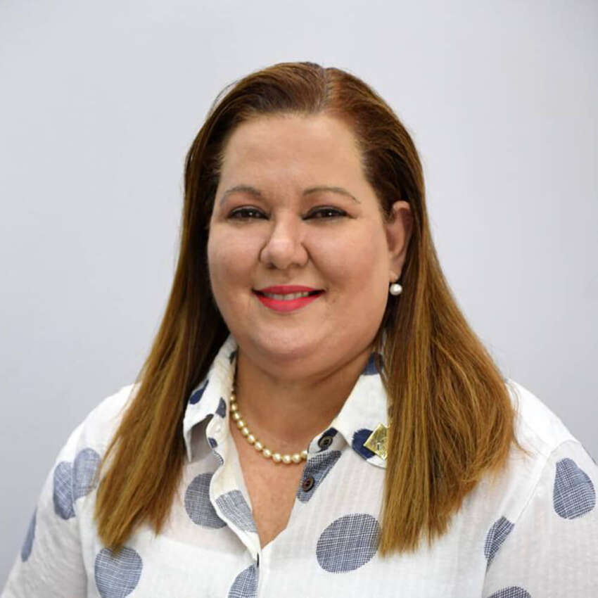 Sra. Ivis González